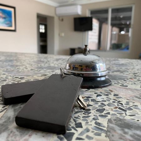 Suites Silvana Виляермоса Екстериор снимка