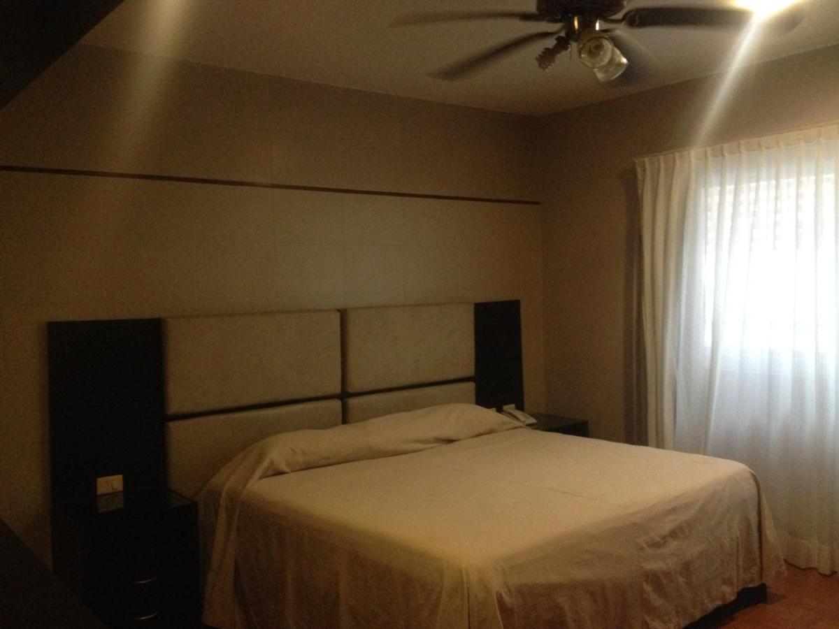 Suites Silvana Виляермоса Стая снимка