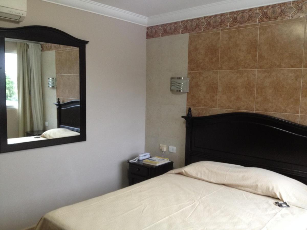 Suites Silvana Виляермоса Стая снимка