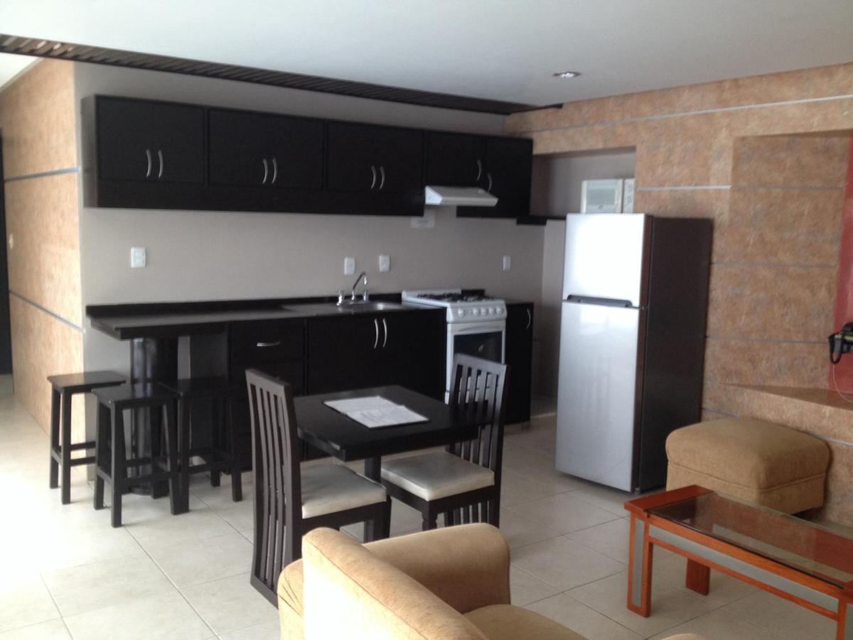 Suites Silvana Виляермоса Стая снимка
